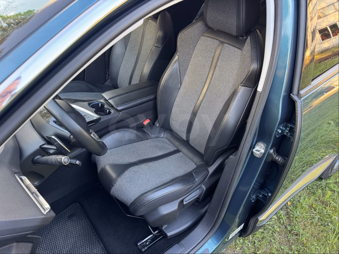 Peugeot 5008 фото 11