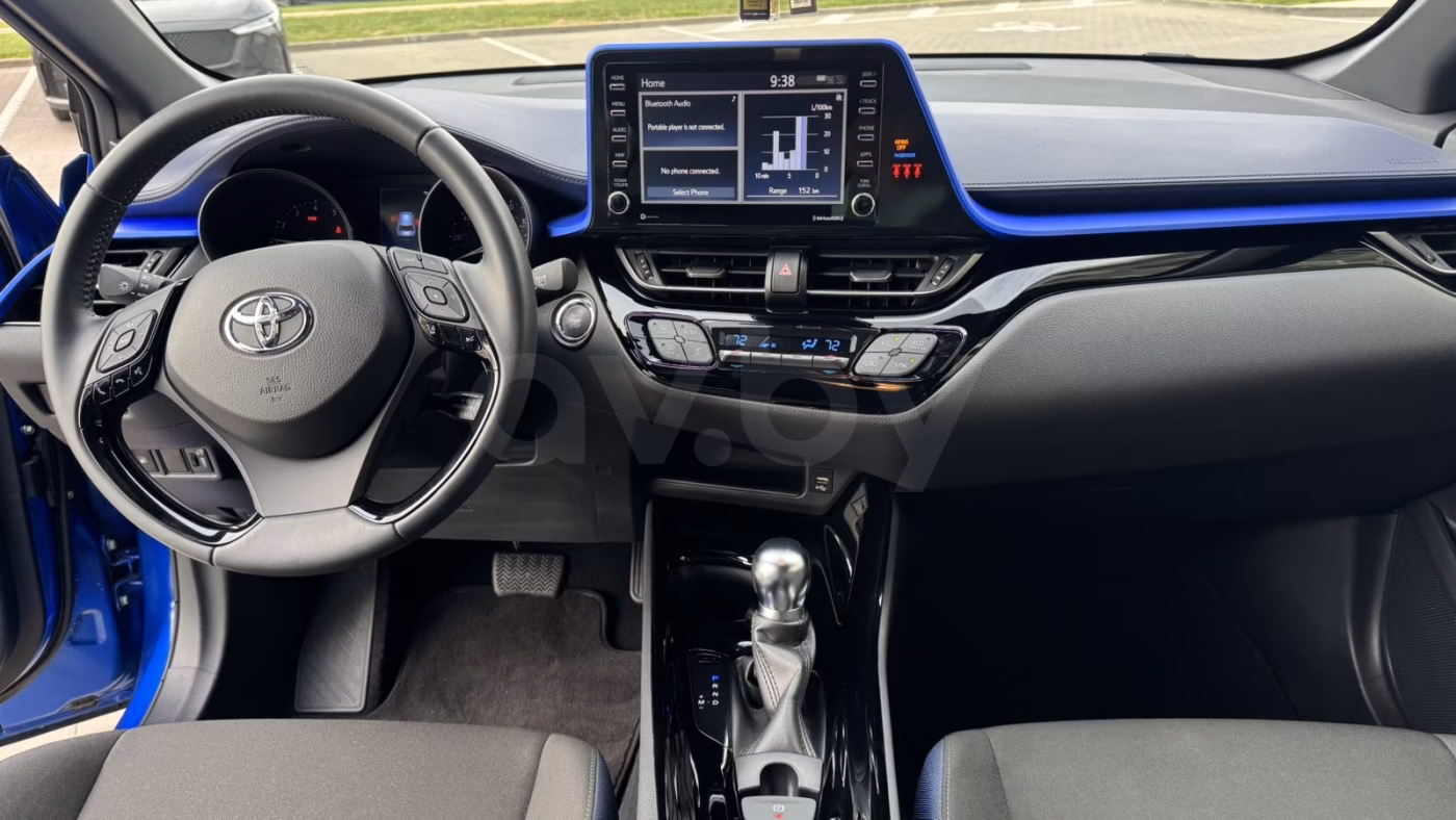 Toyota C-HR фото 14