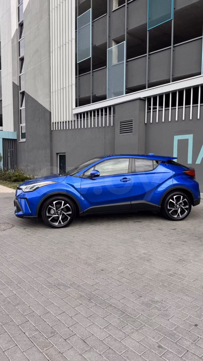 Toyota C-HR фото 4