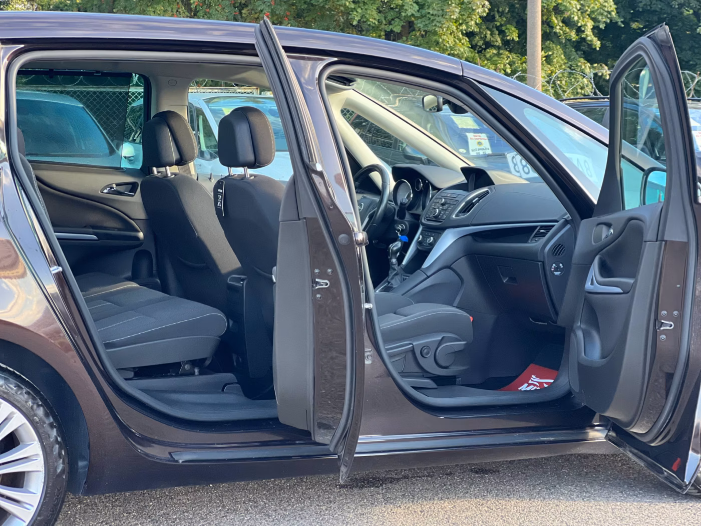 Opel Zafira фото 21