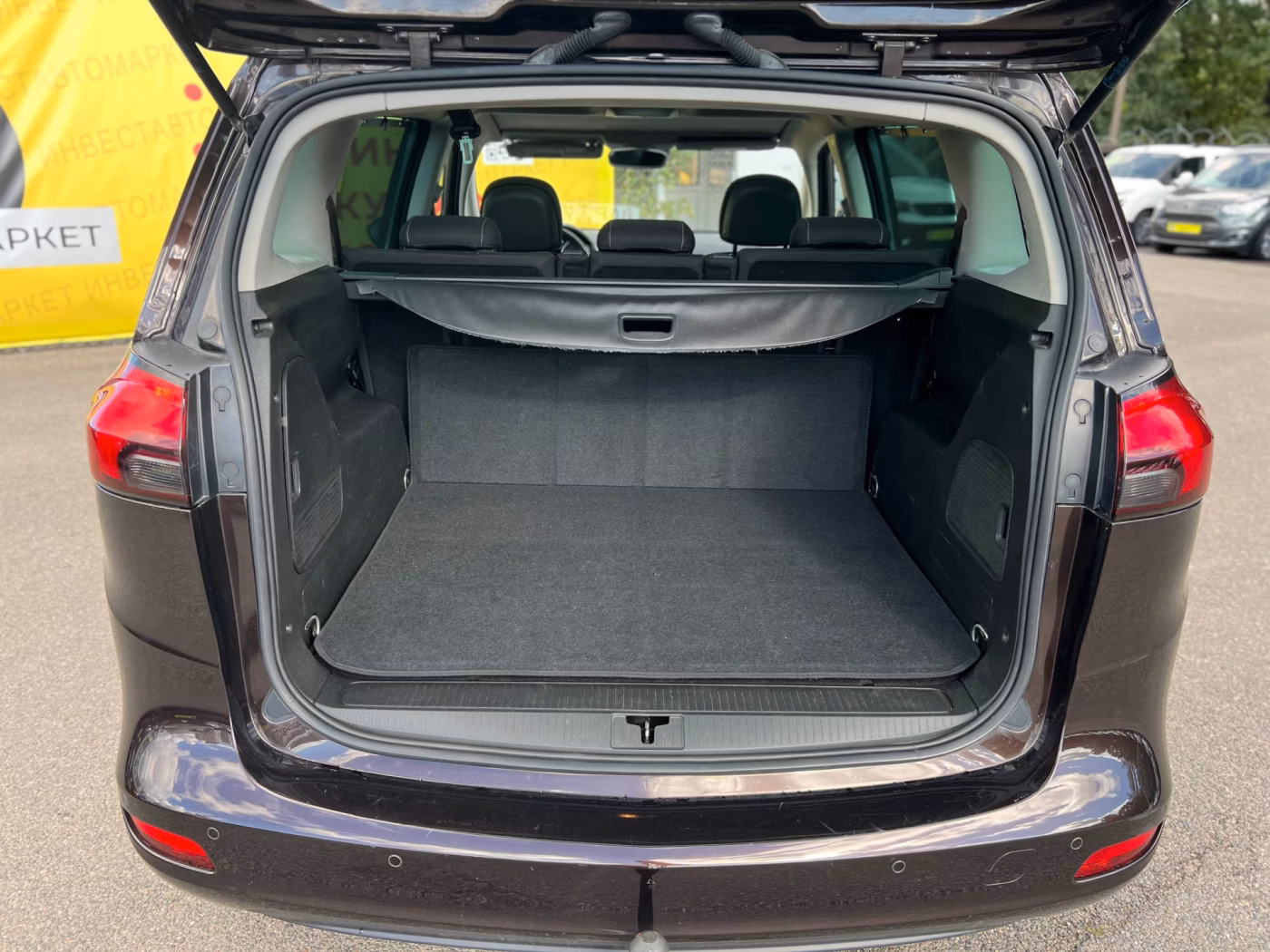 Opel Zafira фото 9