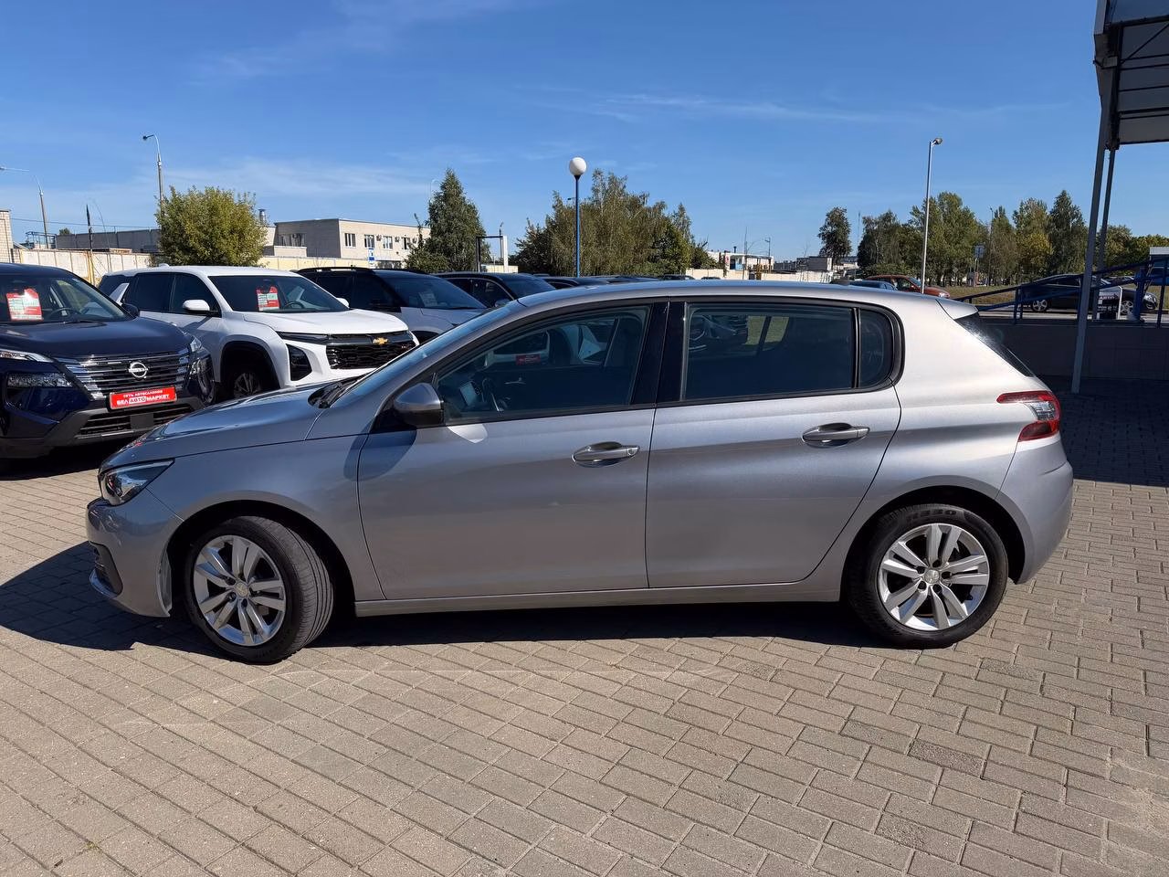 Peugeot 308 фото 8
