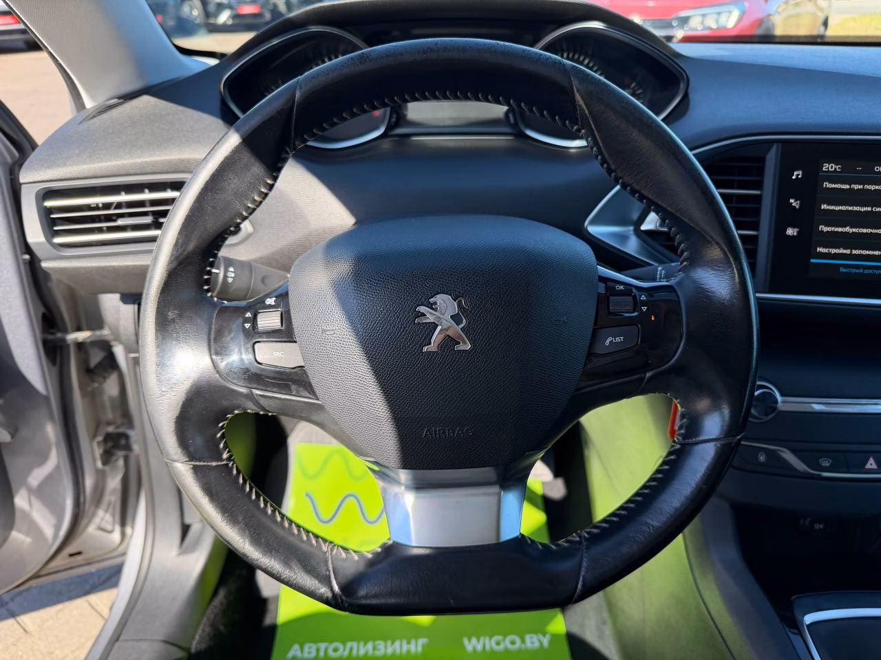 Peugeot 308 фото 10