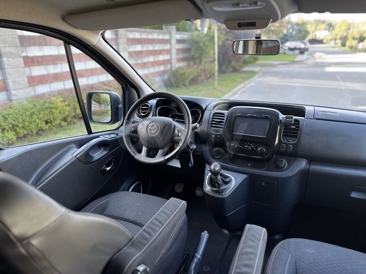 Opel Vivaro фото 2