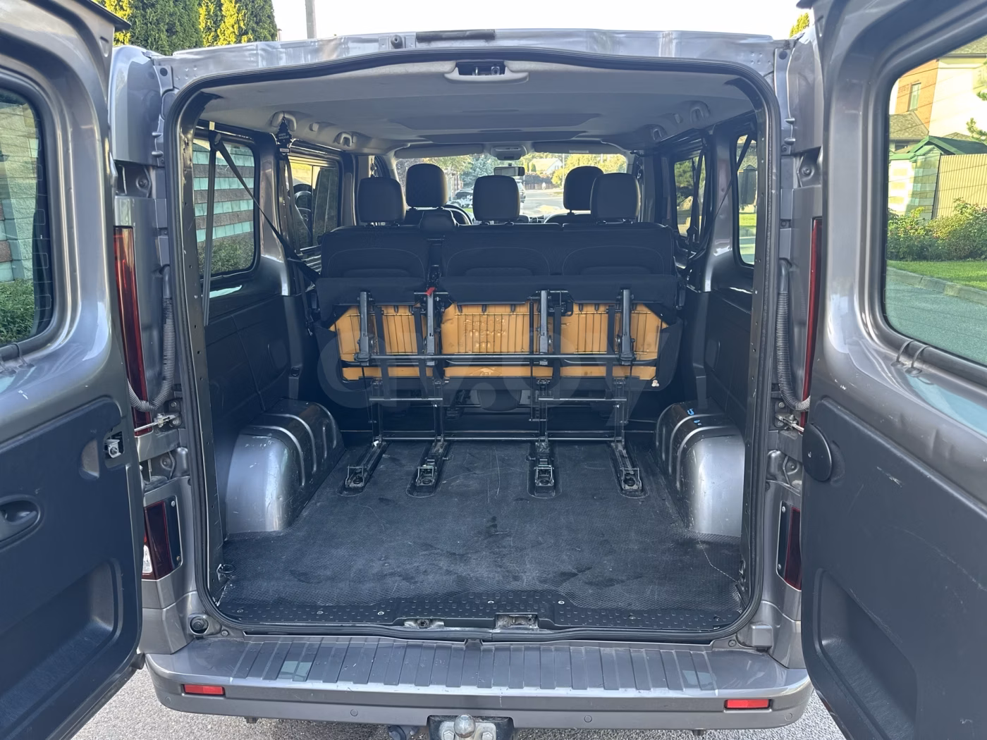 Opel Vivaro фото 18