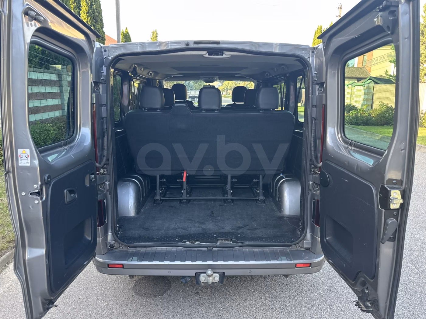 Opel Vivaro фото 15