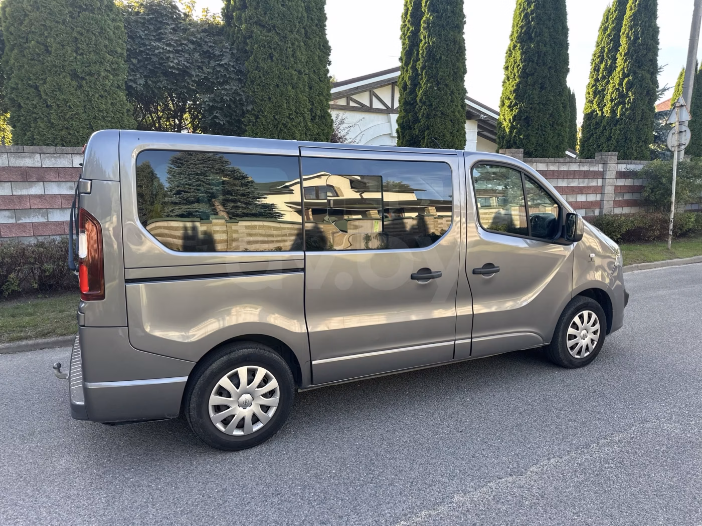 Opel Vivaro фото 11