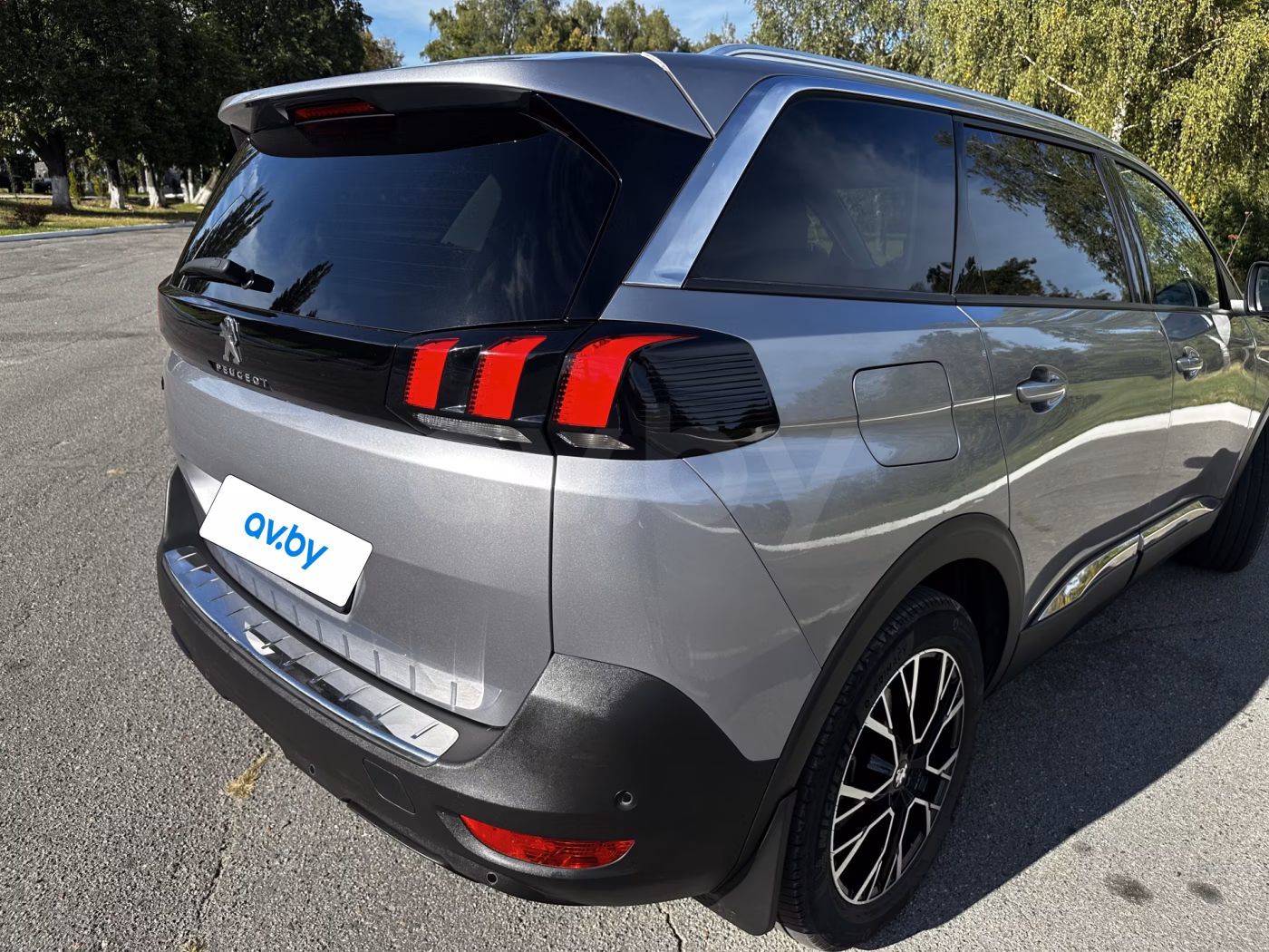 Peugeot 5008 фото 7