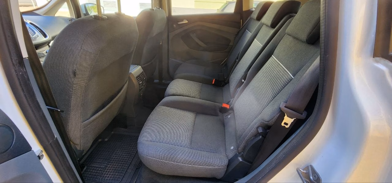 Ford C-MAX фото 8