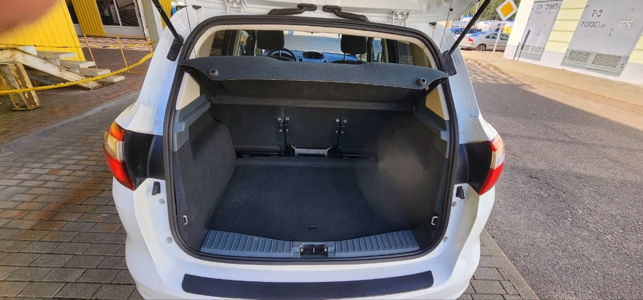 Ford C-MAX фото 6