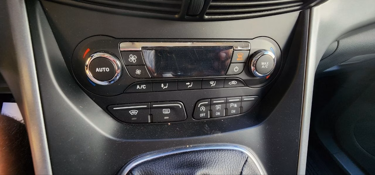 Ford C-MAX фото 15