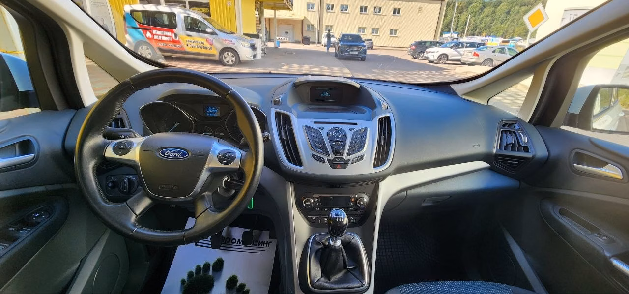 Ford C-MAX фото 9