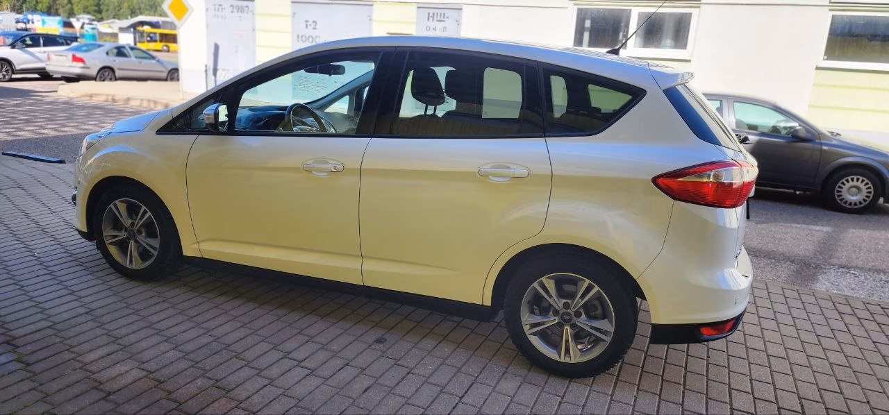 Ford C-MAX фото 16