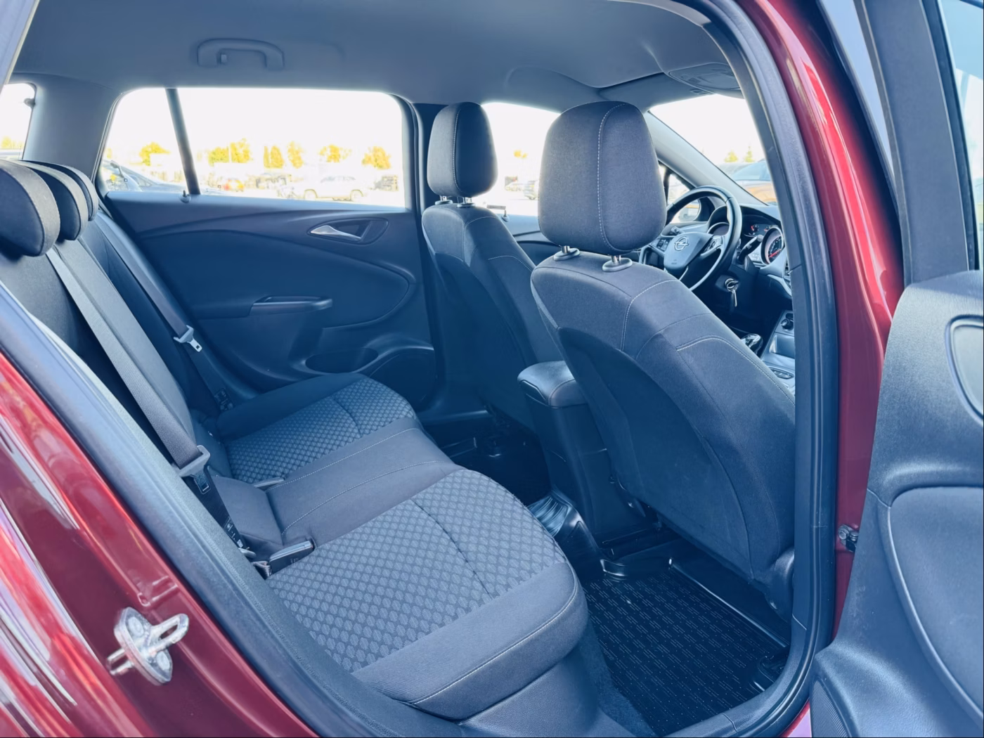 Opel Astra фото 7