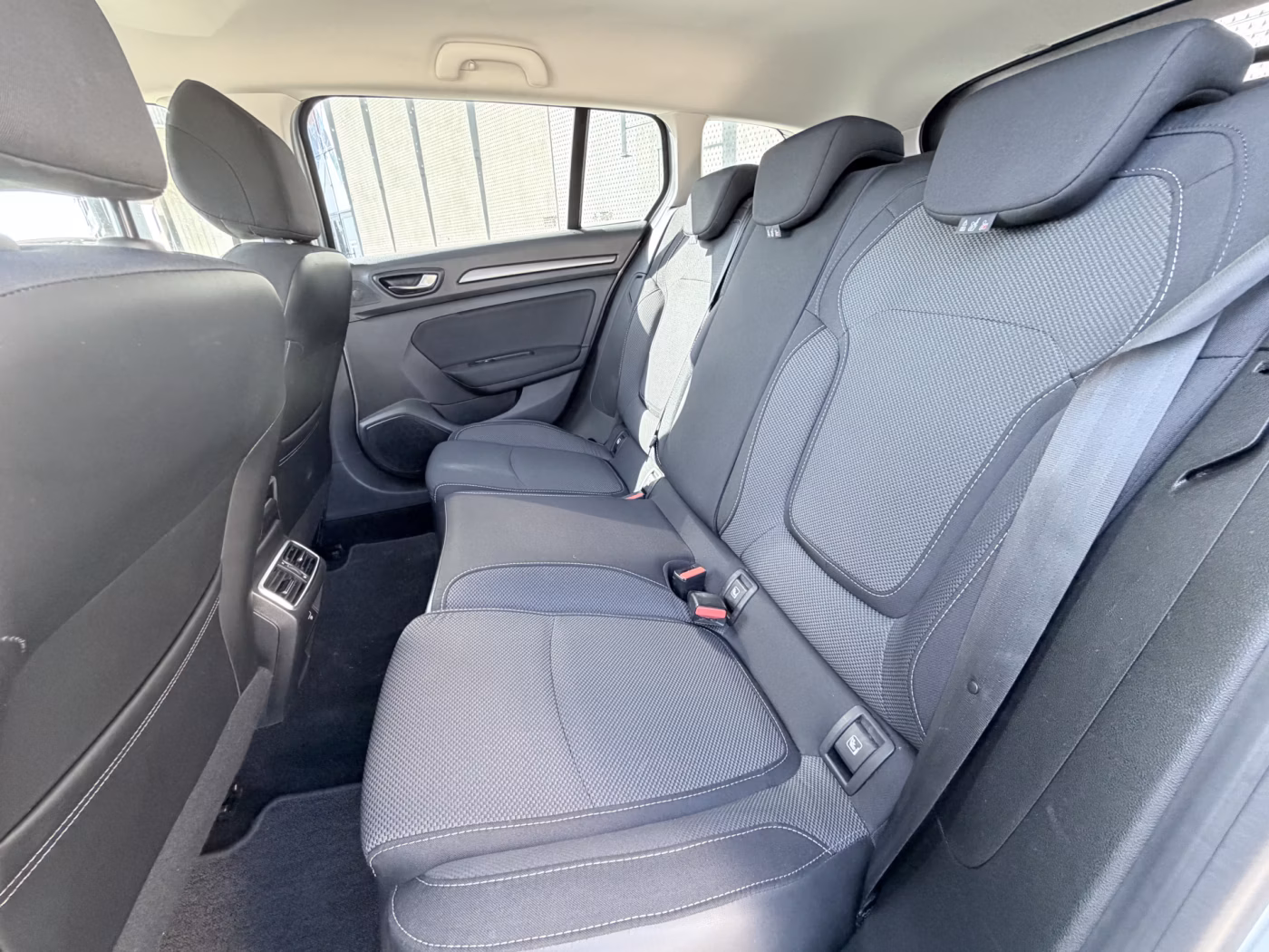 Renault Megane фото 11