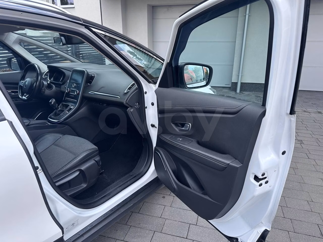 Renault Grand Scenic фото 13