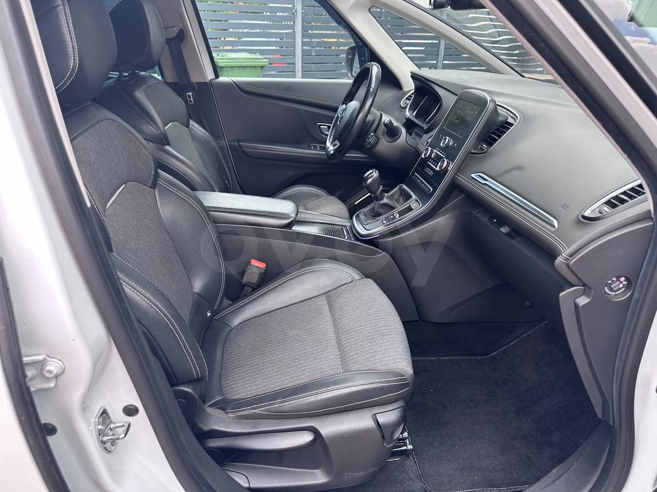 Renault Grand Scenic фото 12