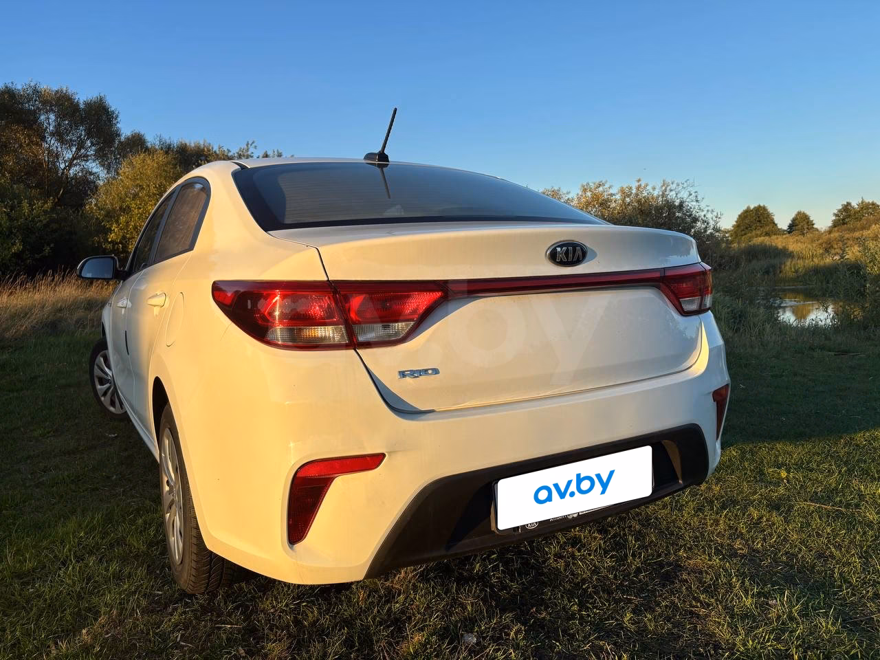 Kia Rio фото 7