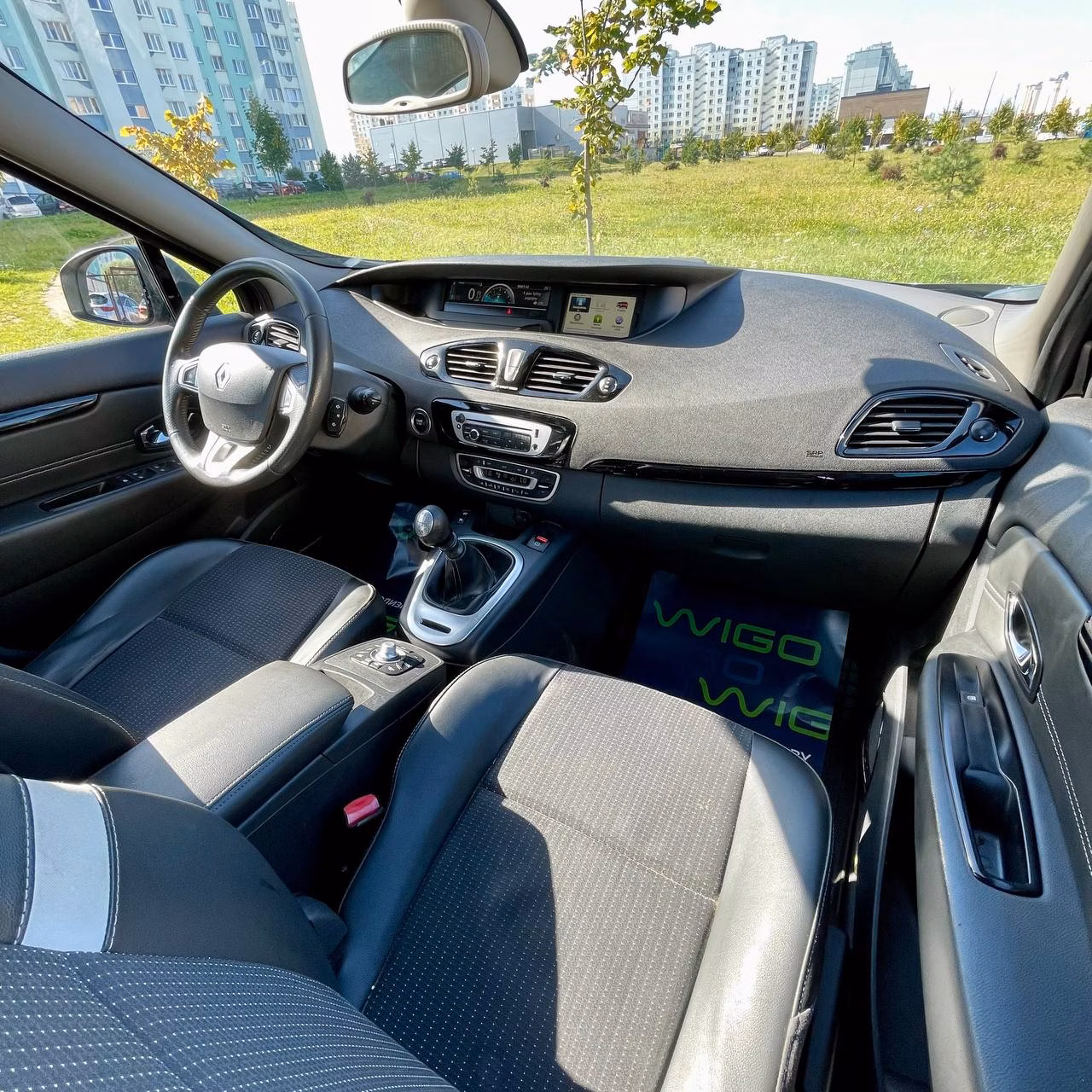 Renault Grand Scenic фото 14