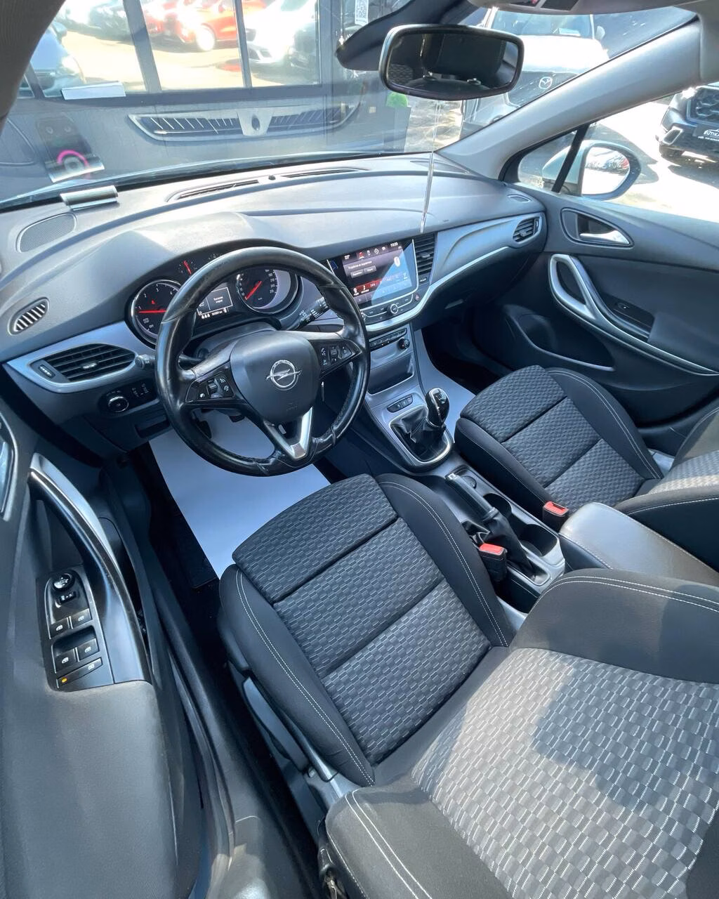 Opel Astra фото 8