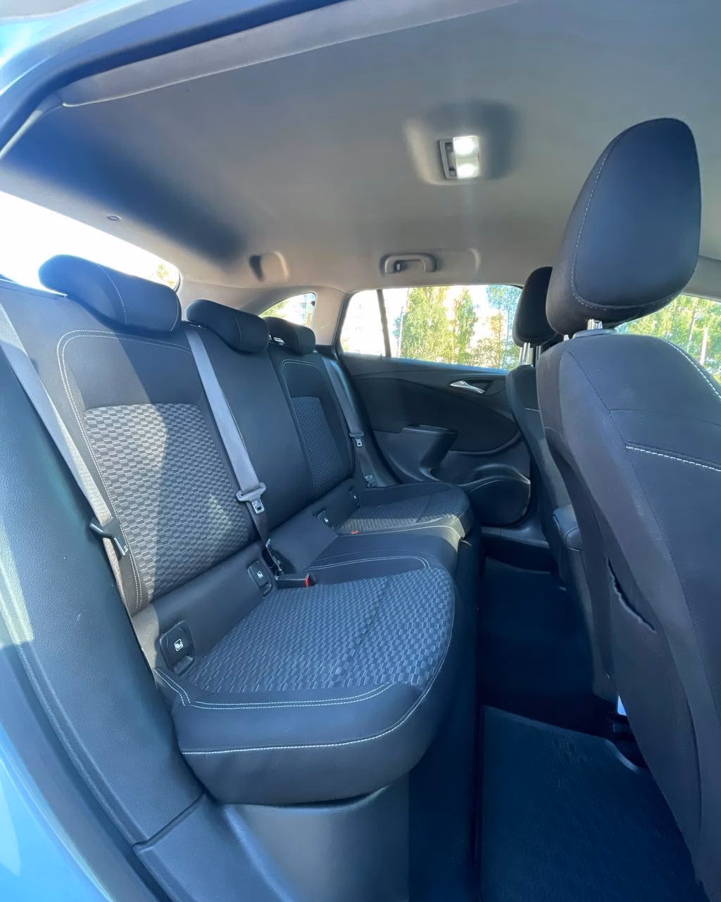 Opel Astra фото 10