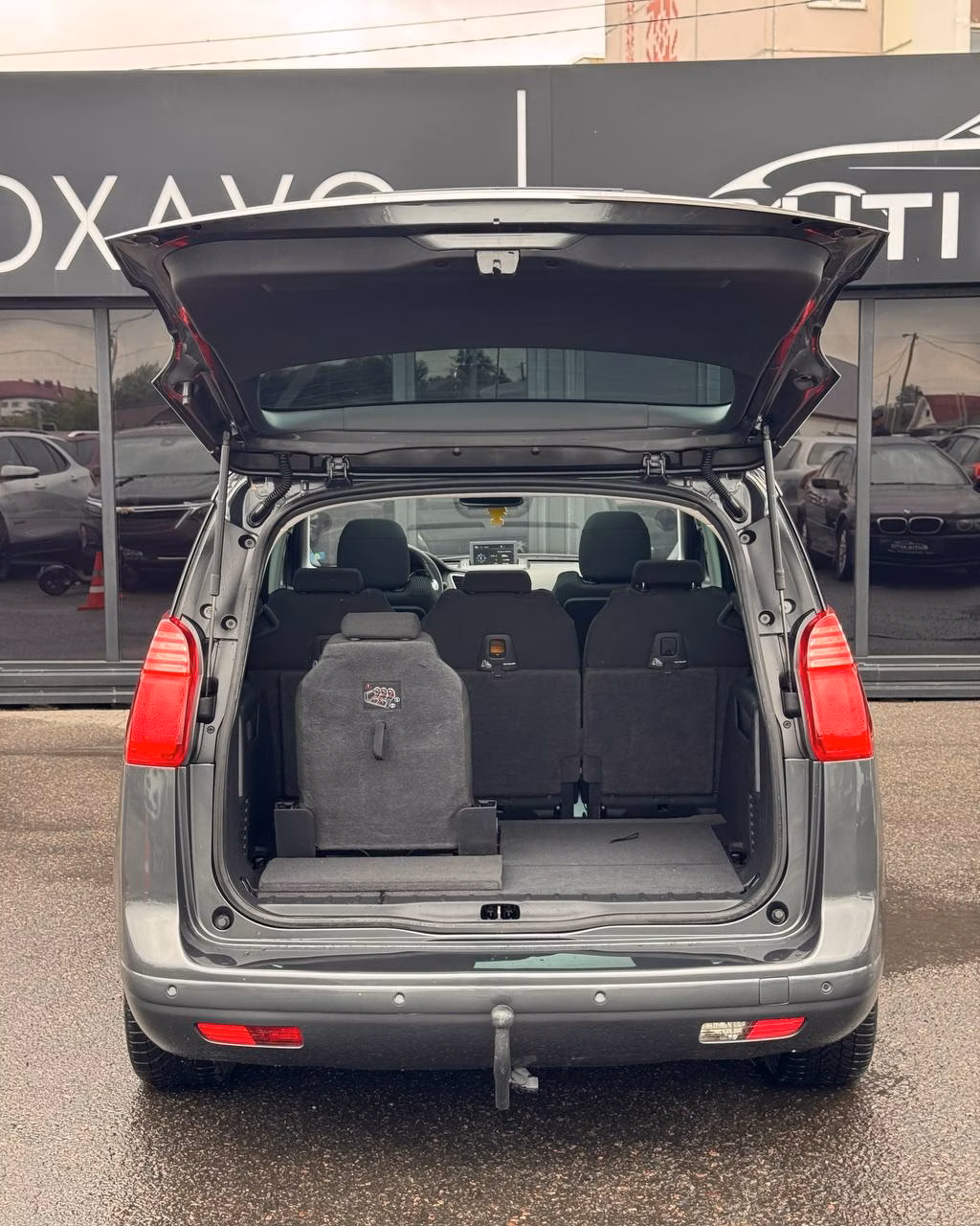 Peugeot 5008 фото 10