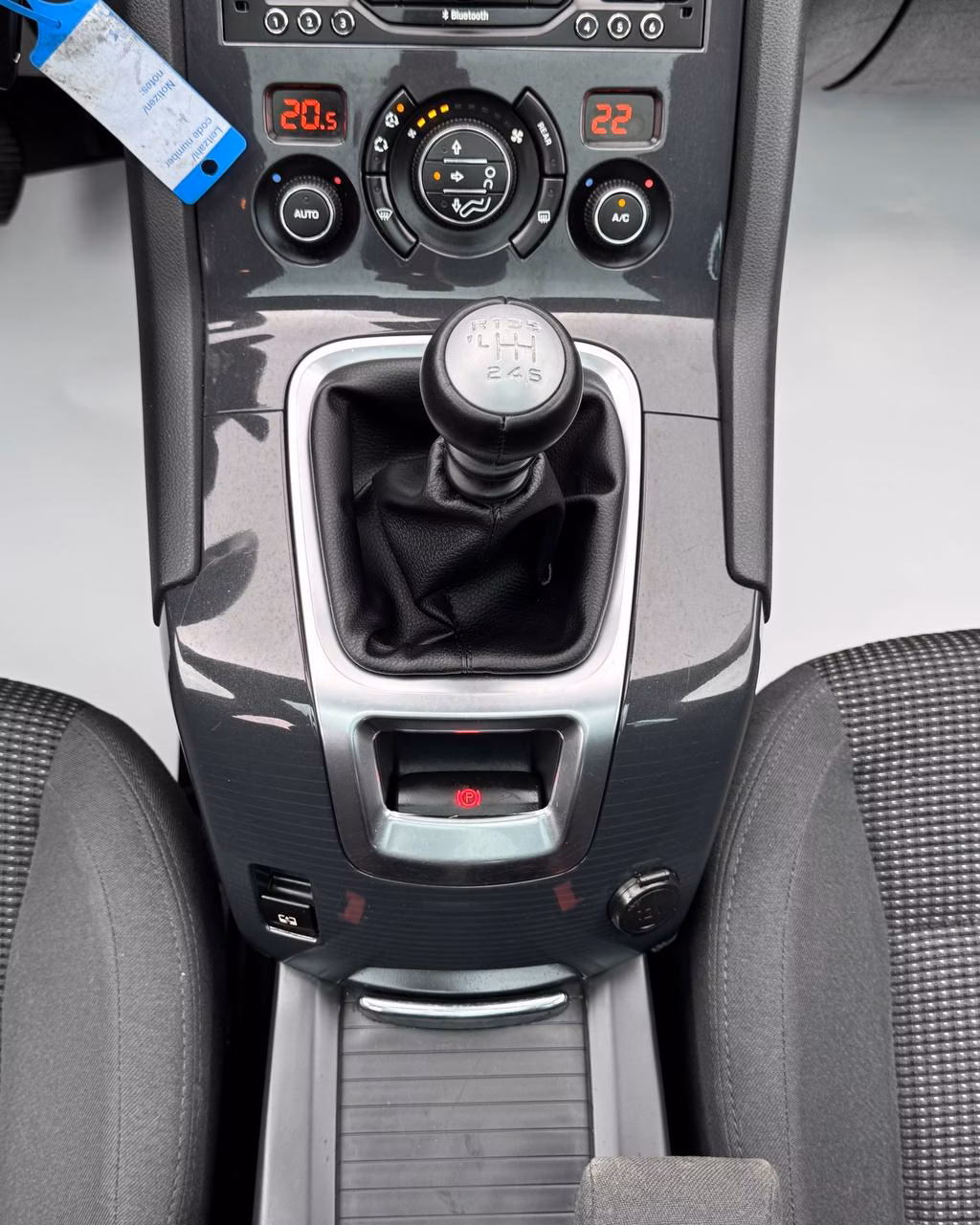 Peugeot 5008 фото 15