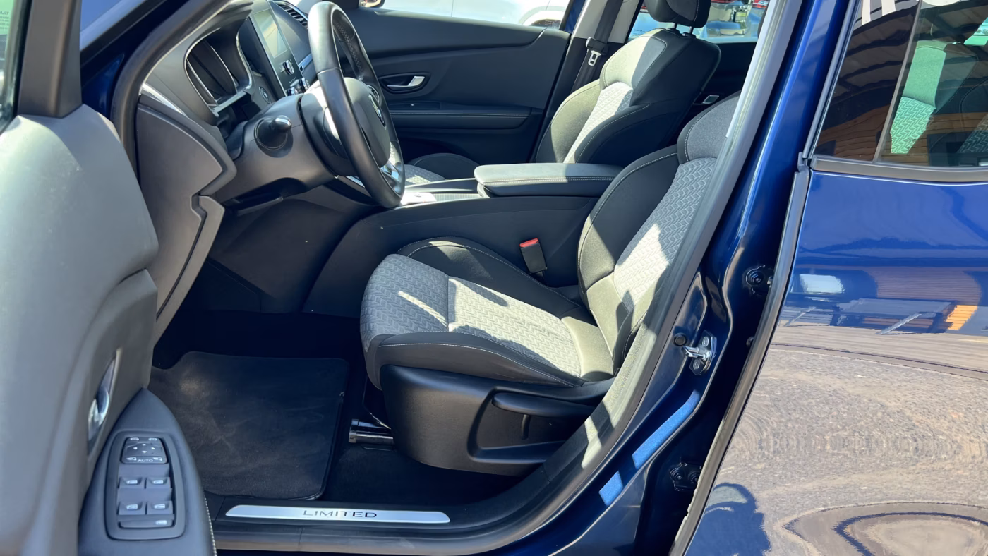Renault Grand Scenic фото 14