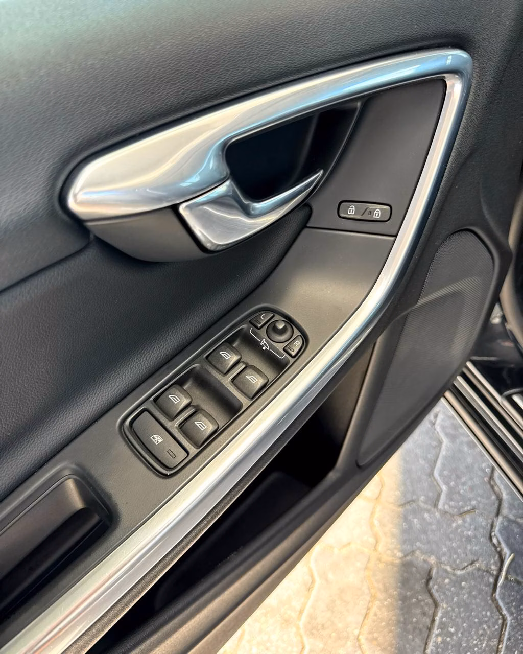 Volvo V60 фото 9