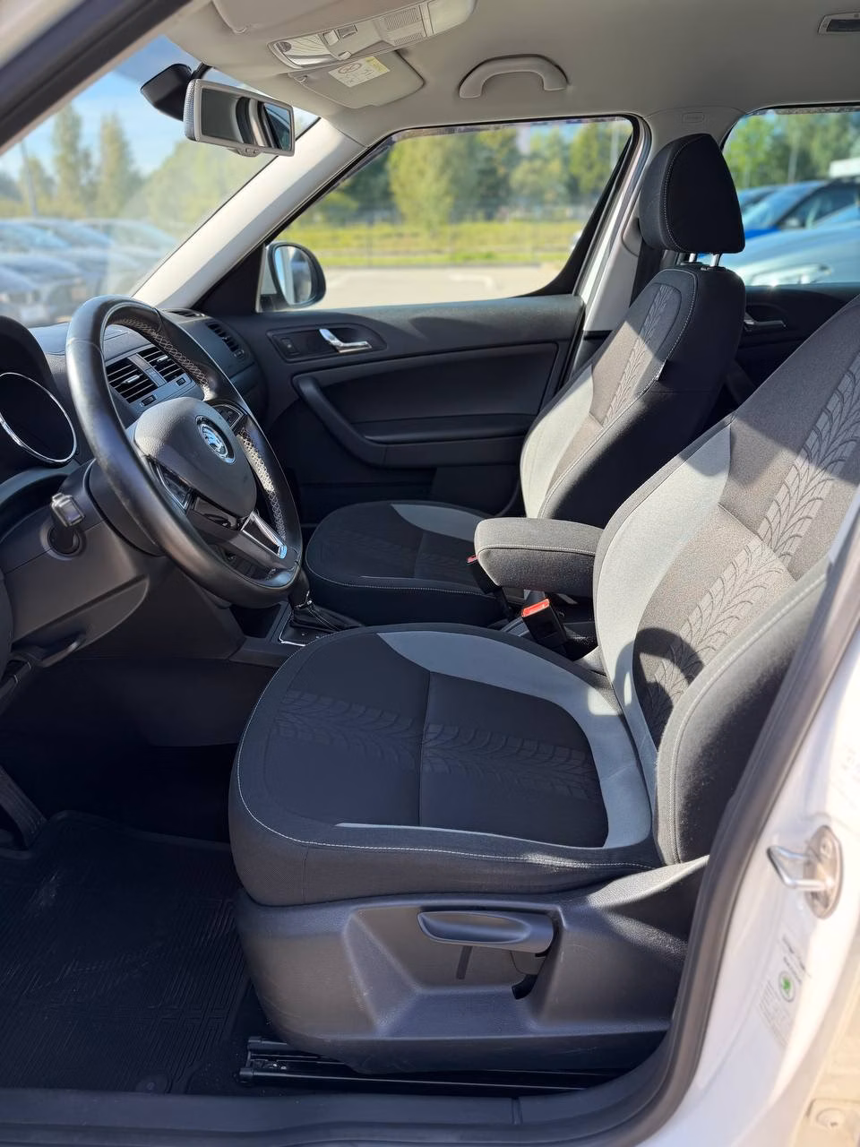 Skoda Yeti фото 11