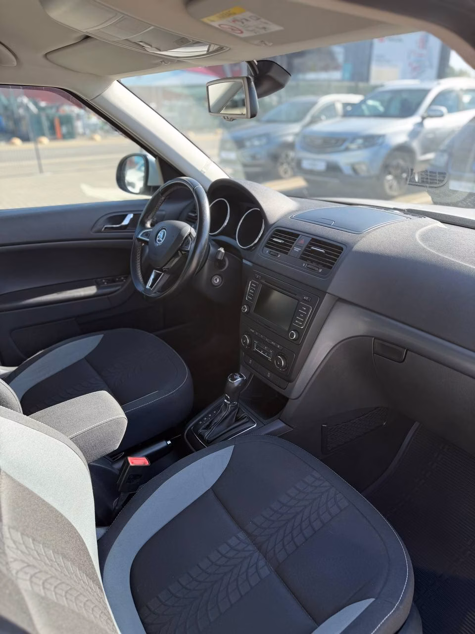 Skoda Yeti фото 12