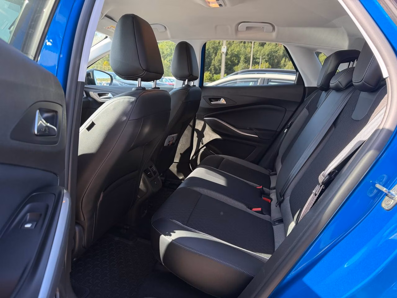 Opel Grandland X фото 12