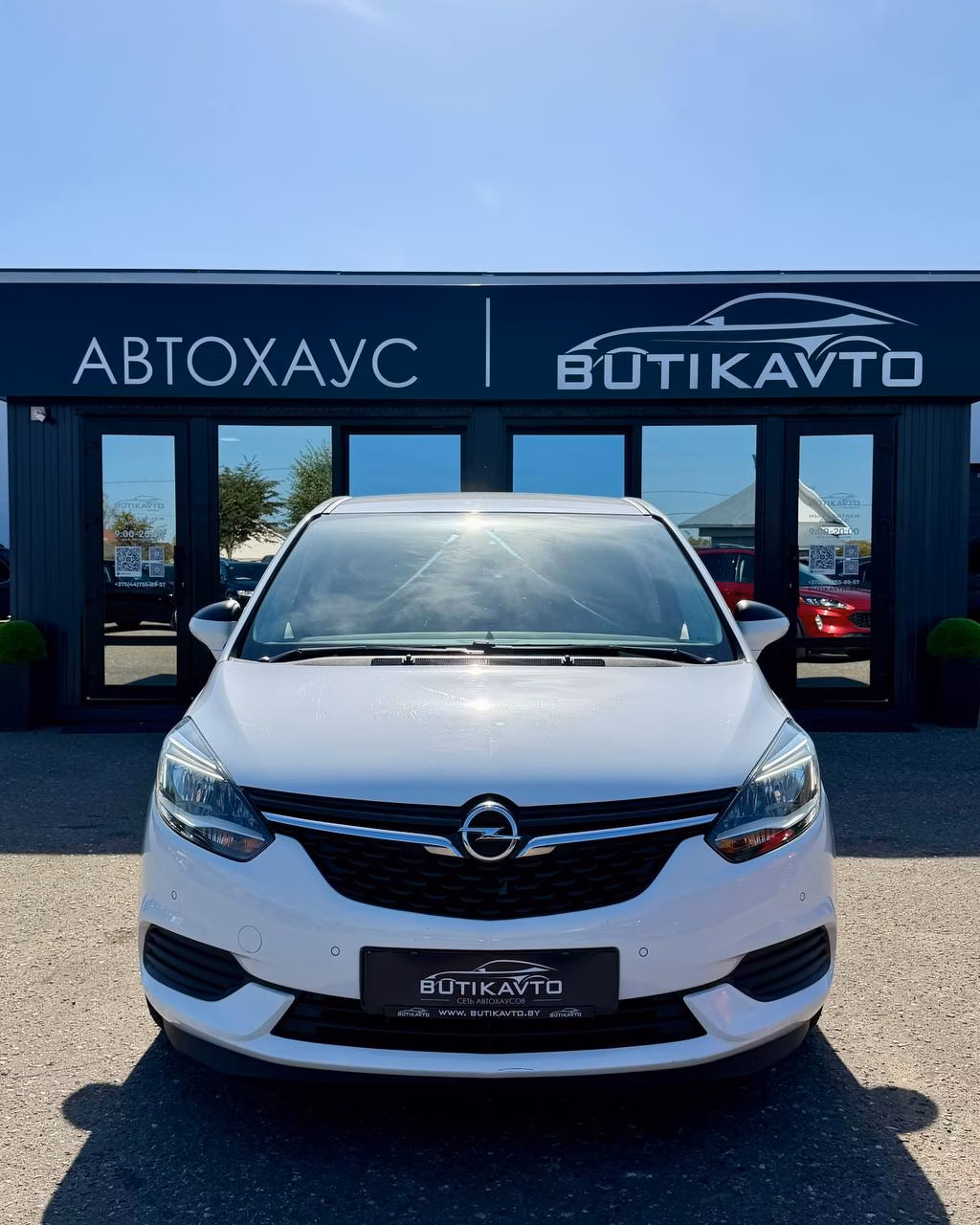 Opel Zafira фото 2