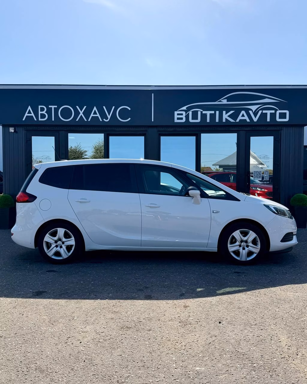 Opel Zafira фото 8