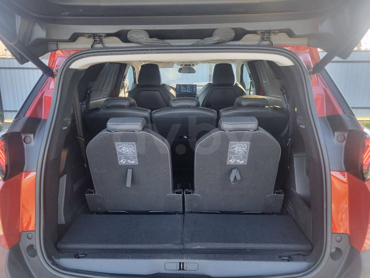Peugeot 5008 фото 11