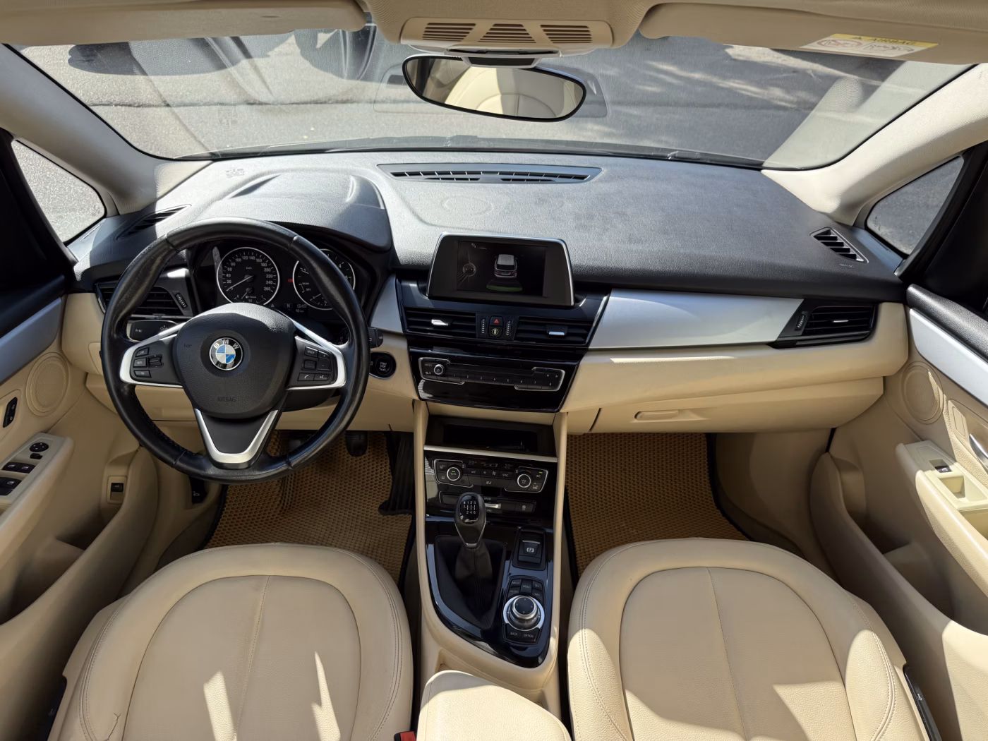 BMW 2 серия Active Tourer фото 20