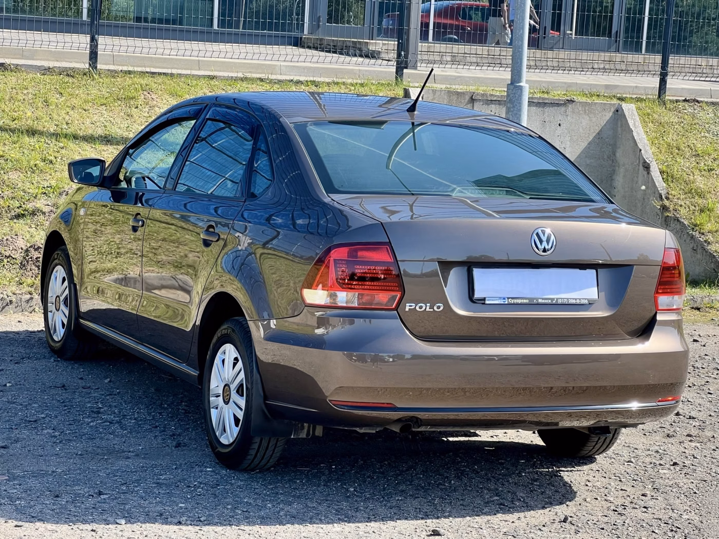 Volkswagen Polo Sedan фото 12