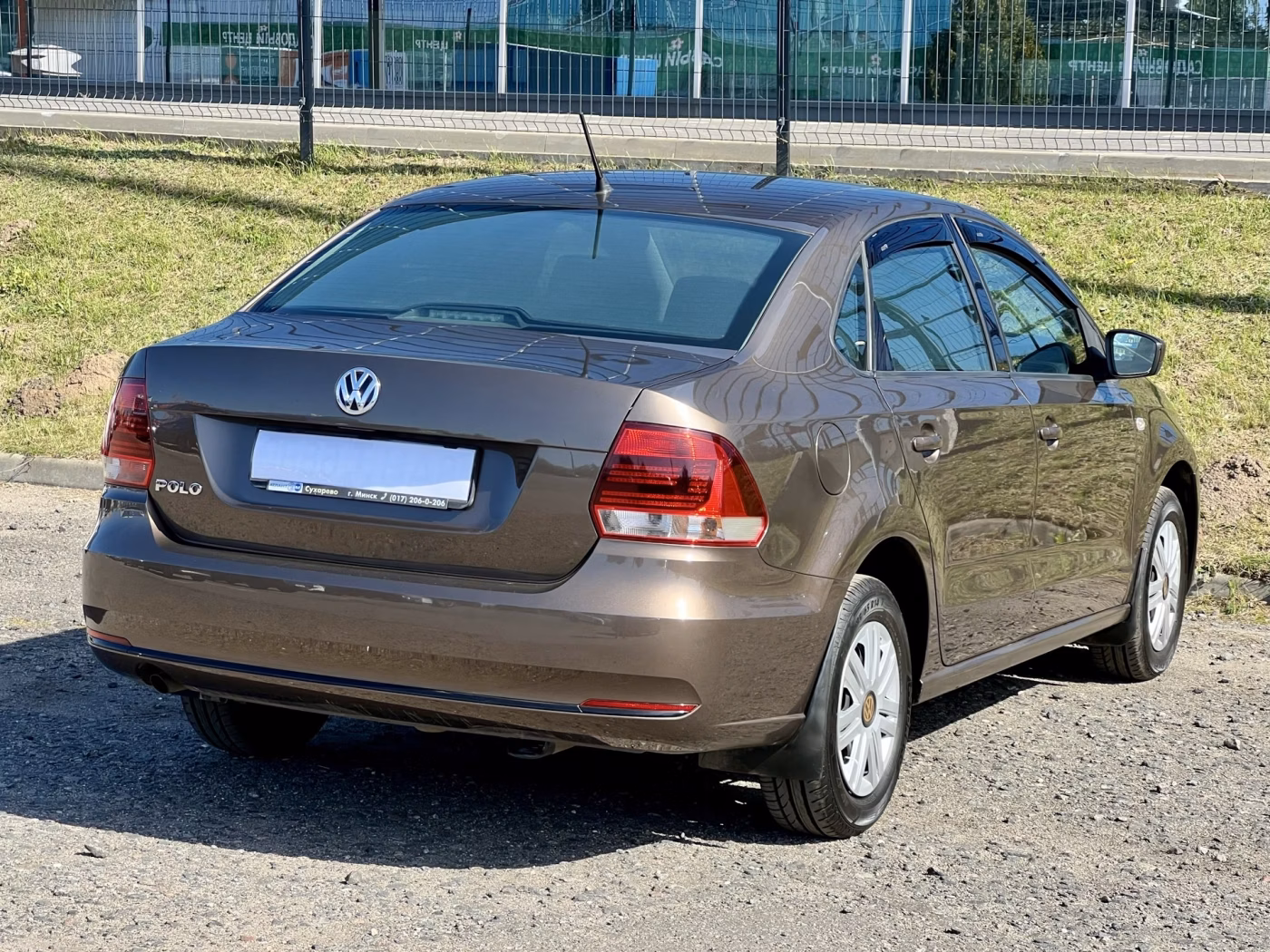 Volkswagen Polo Sedan фото 11