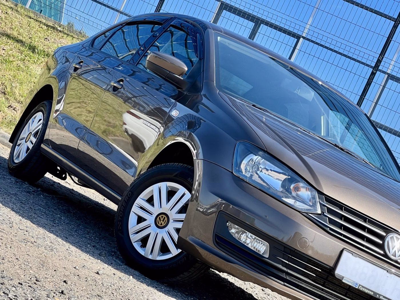 Volkswagen Polo Sedan фото 5