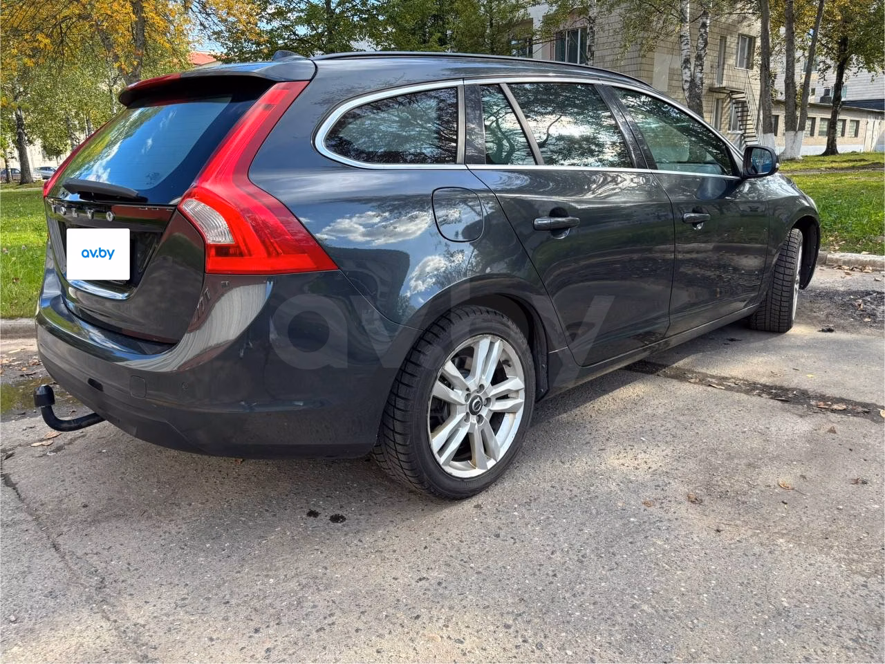 Volvo V60 фото 2