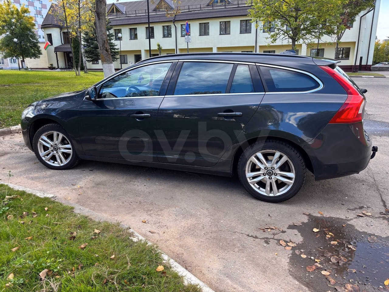 Volvo V60 фото 4