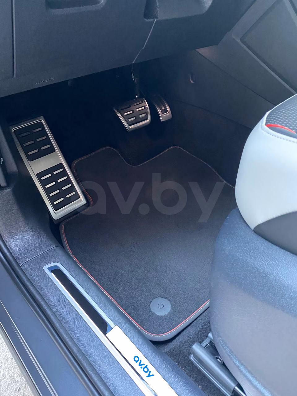 Volkswagen Tiguan фото 11