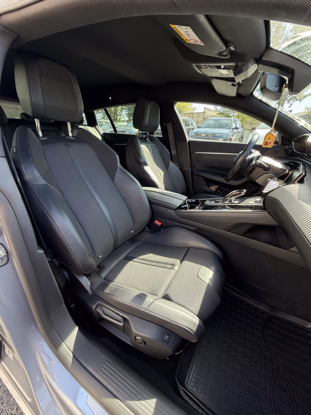 Peugeot 508 фото 9