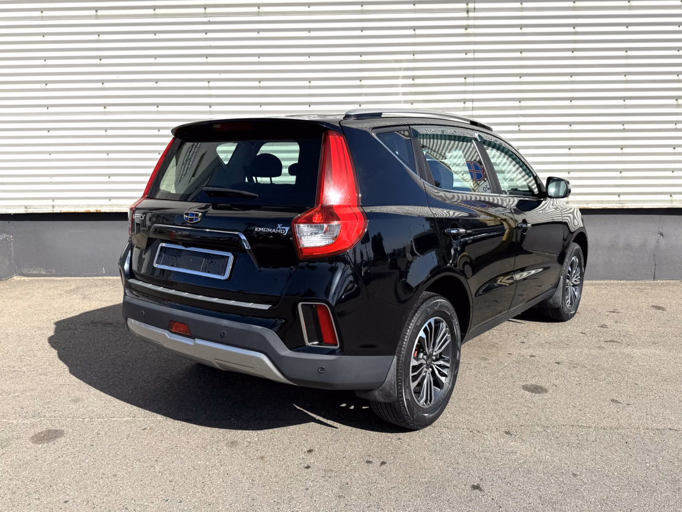 Geely Emgrand X7 фото 5