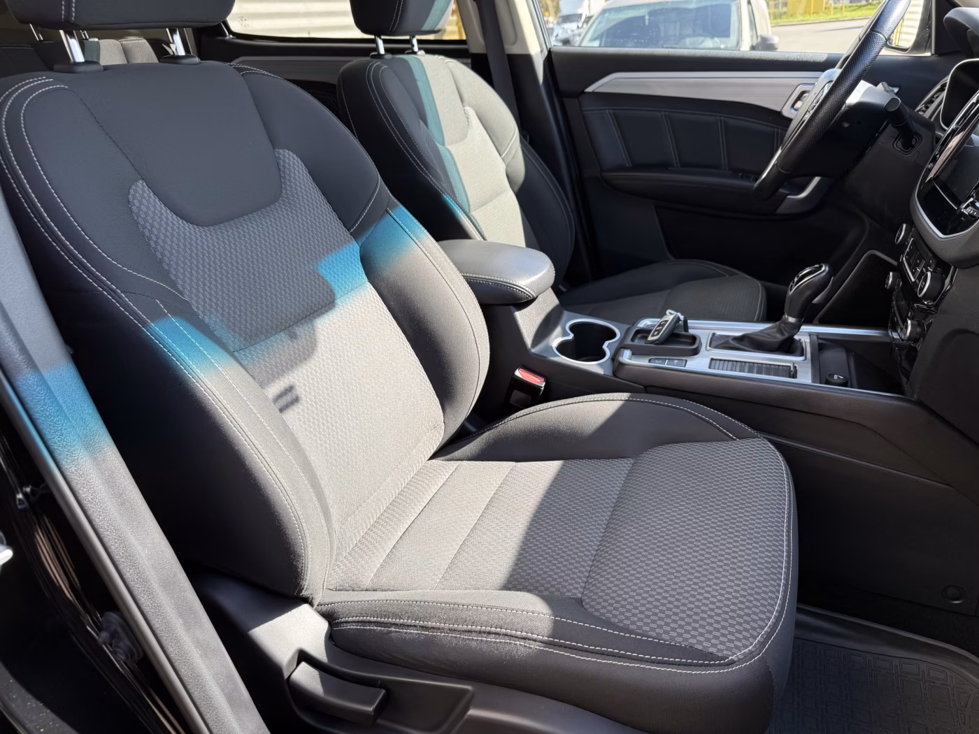 Geely Emgrand X7 фото 20