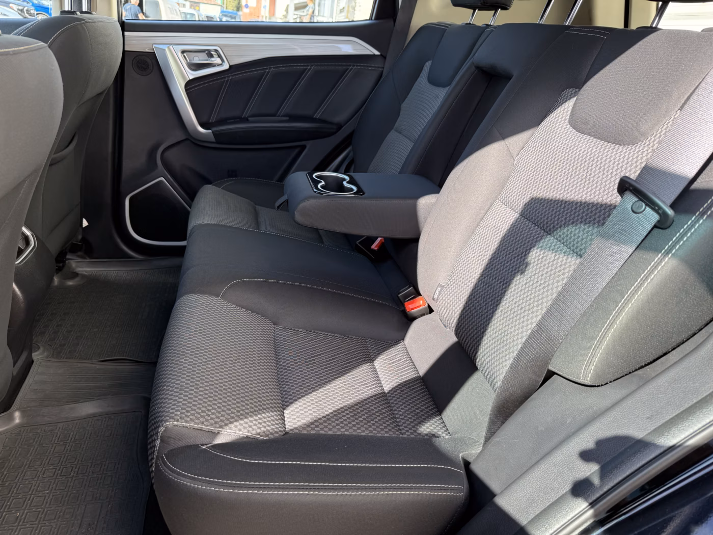Geely Emgrand X7 фото 14
