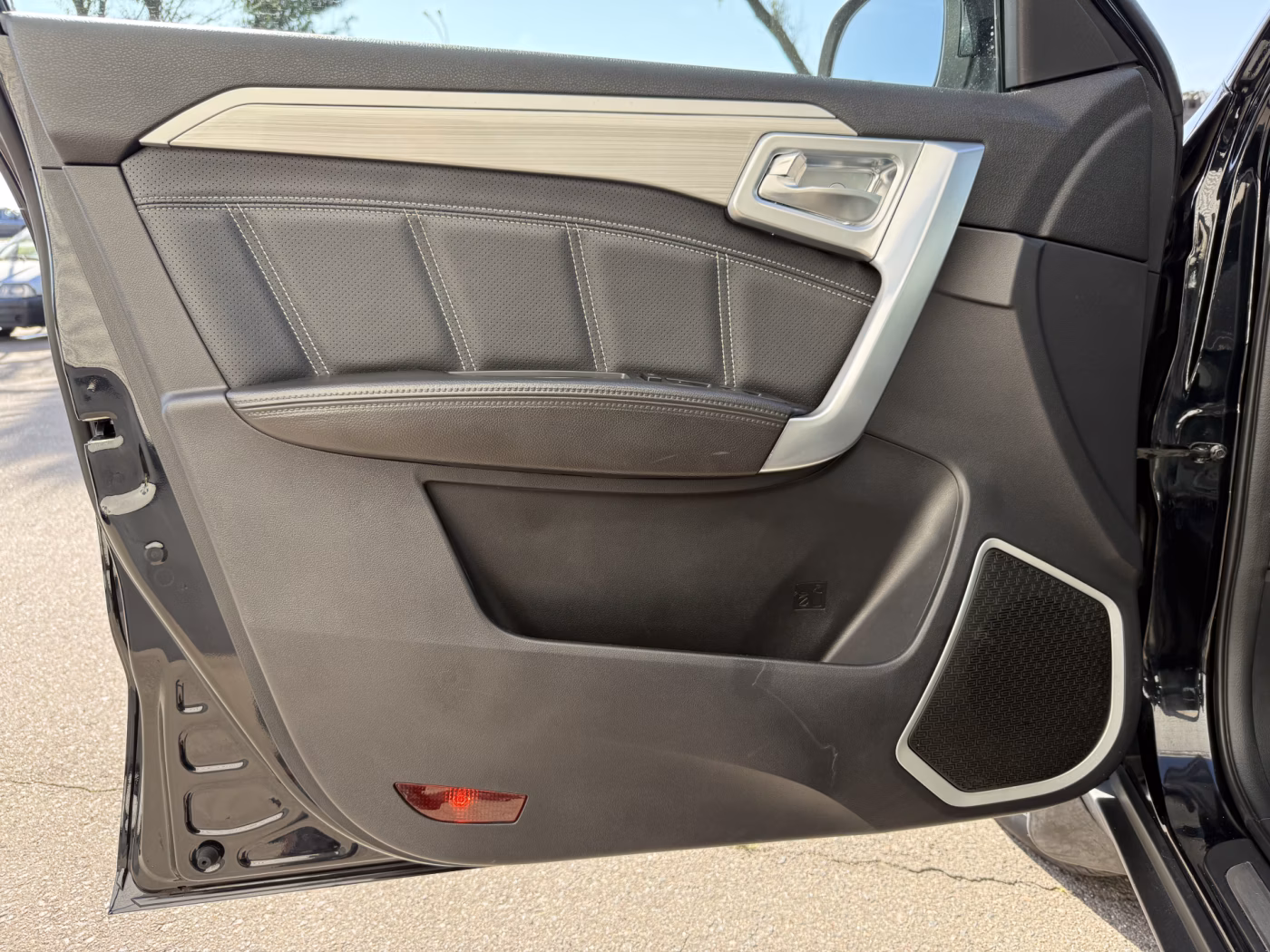 Geely Emgrand X7 фото 11