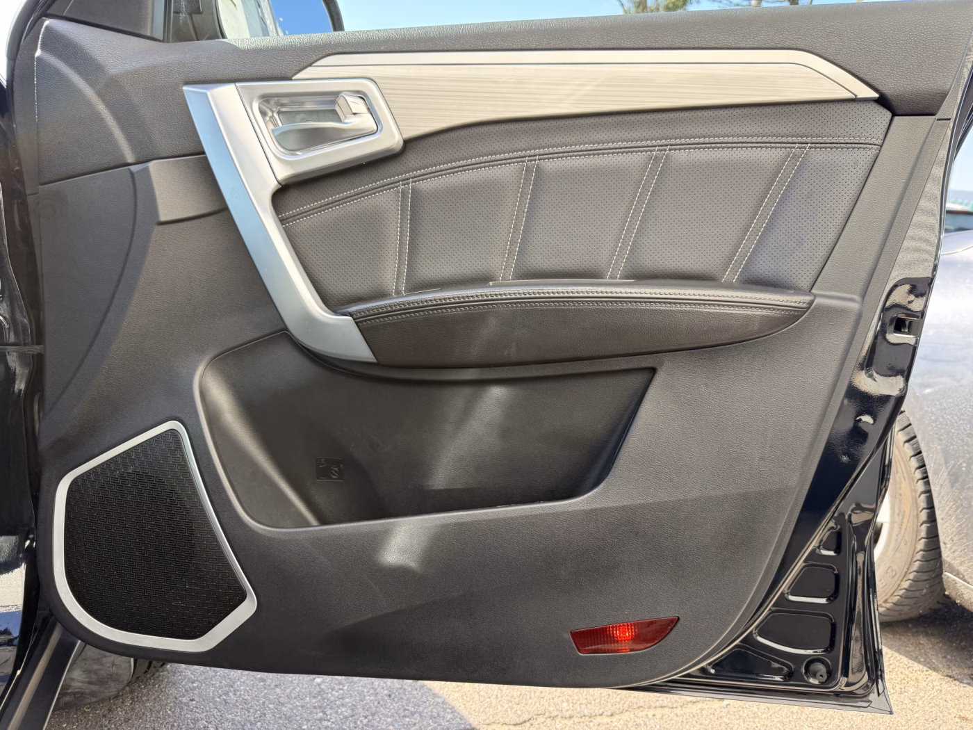 Geely Emgrand X7 фото 19
