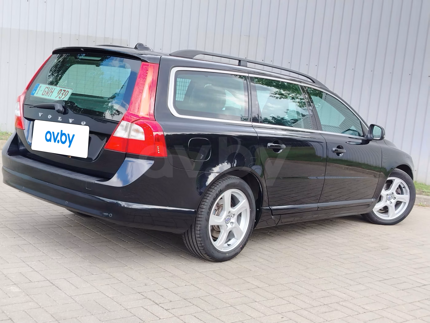 Volvo V70 фото 6