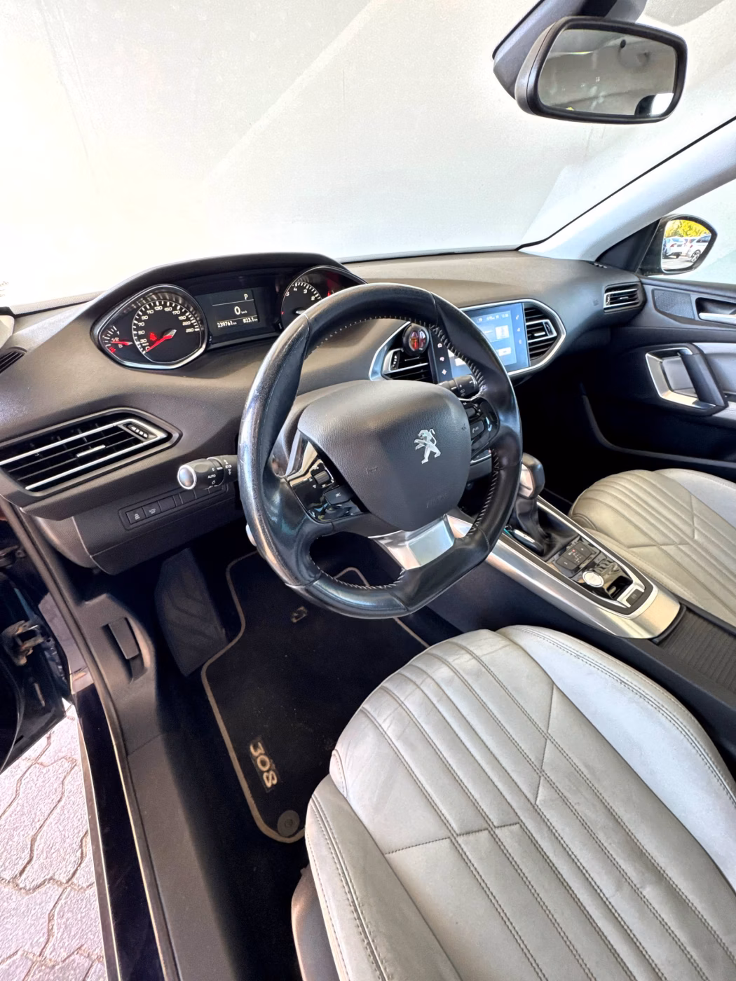 Peugeot 308 фото 10